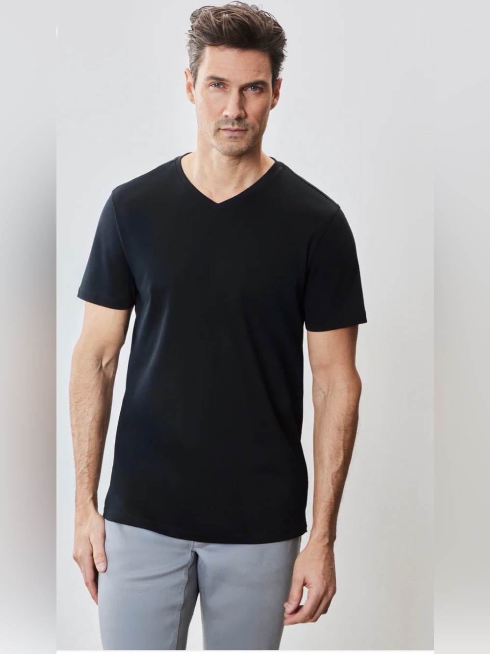 Robert Barakett Black V-Neck Short Sleeve Tee